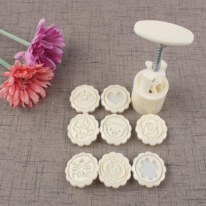 8 buc./1 set Moon Cake Mold Maker Presiune manuală cu Mooncake 8 ștampile Flori Motive rotunde Biscuit Moul
