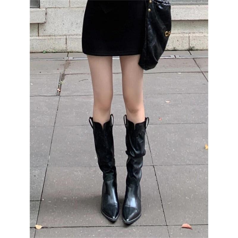 Spice girls pointed western cowboy boots women's 2025 autumn and winter new thin V-mouth niche pile boots