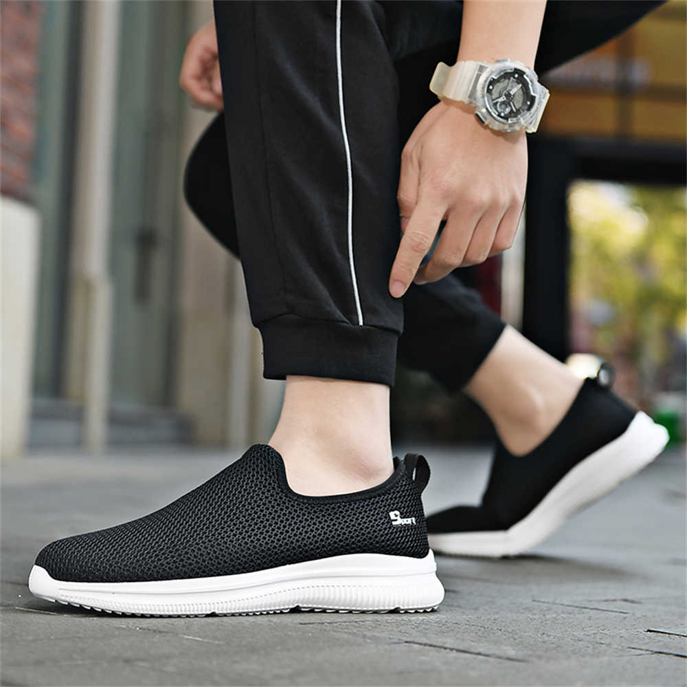 Fashion Dark Grey Men's Sports Boots For Running Heels Groom Shoes Dress Man Shoes Sneakers Topanky Loufers Teniis Workout Link Vip