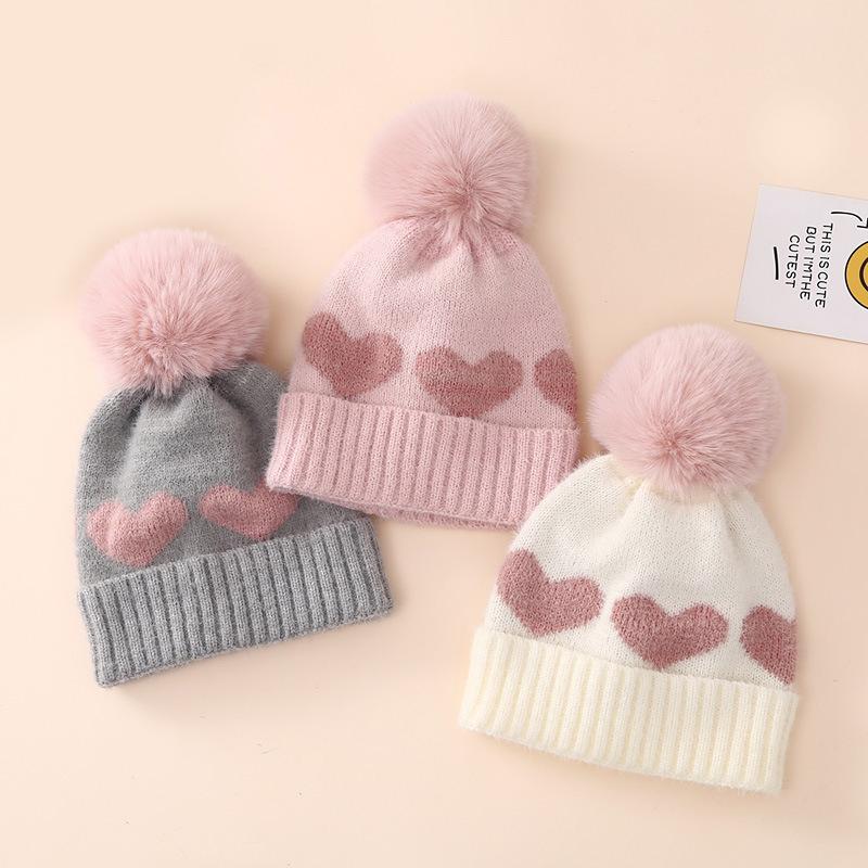 Faux Pelz Bommel Babymütze Herz bedruckt Strick Herbst Winter Neugeborenes Säugling Beanie Mütze Kleinkind Warm Häkeln Mädchen Jungen Hüte