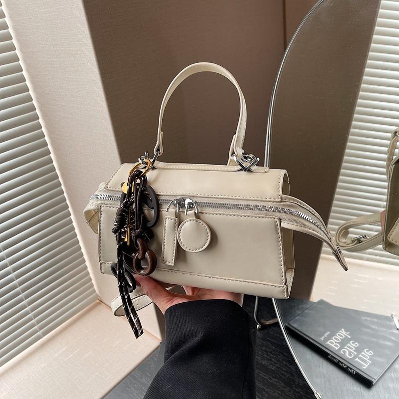 Fashion Women's Bag New Niche Design Portable Small Square Bag Simple Casual Versatile Shoulder Messenger Bag