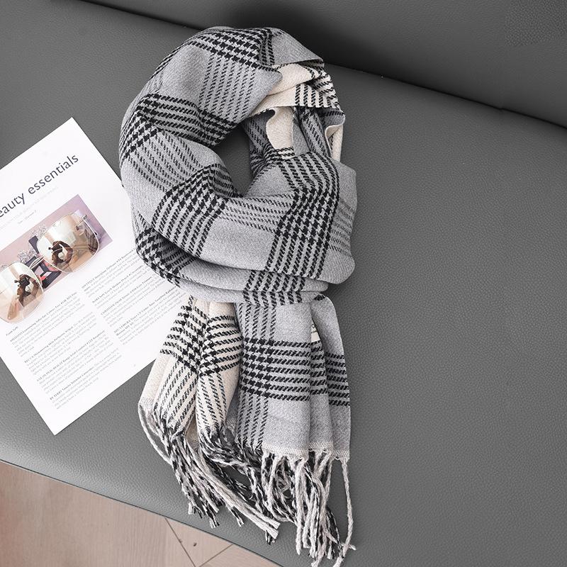 2025 new line scarf women's winter neck protection scarf student high-end warm shawl