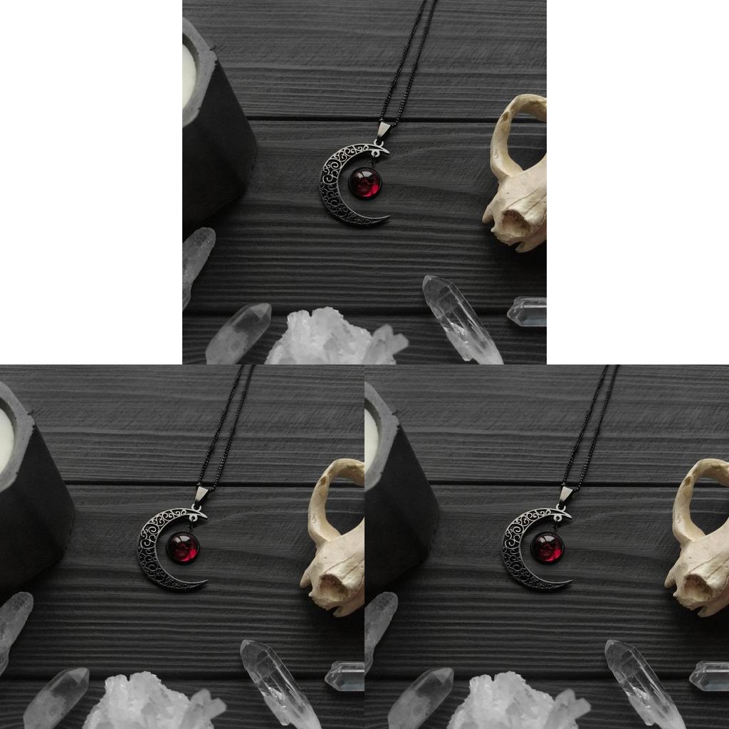 Gothic Moon Pendant Necklace With Alloy Chain For Daily Wear