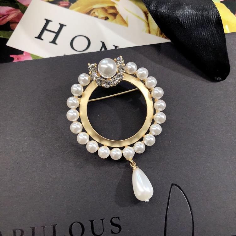 Fashion temperament dumb gold brooch corsage women's suit jacket sweater coat pin crystal high-end accessories