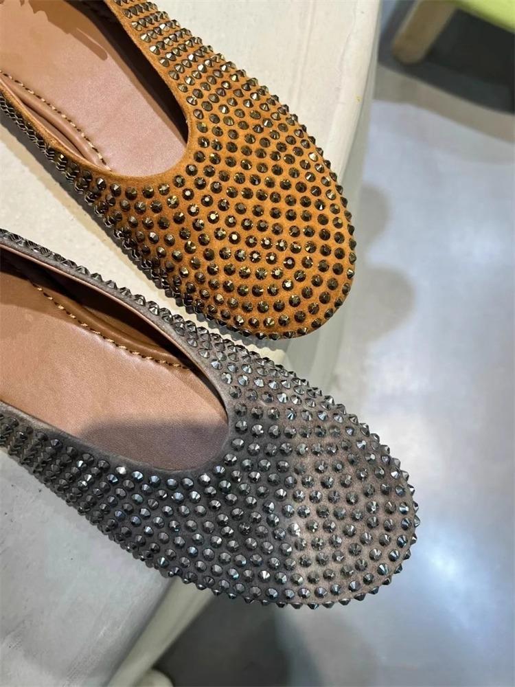

Sheepskin version~ Gypsy rhinestone soft sole shallow mouth single shoes women s 2025 new fashion lazy flat Mary Jane shoes 40 серый
