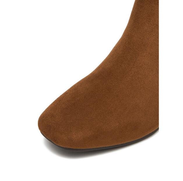 Boots Clara Barson CEO-CD24038-4