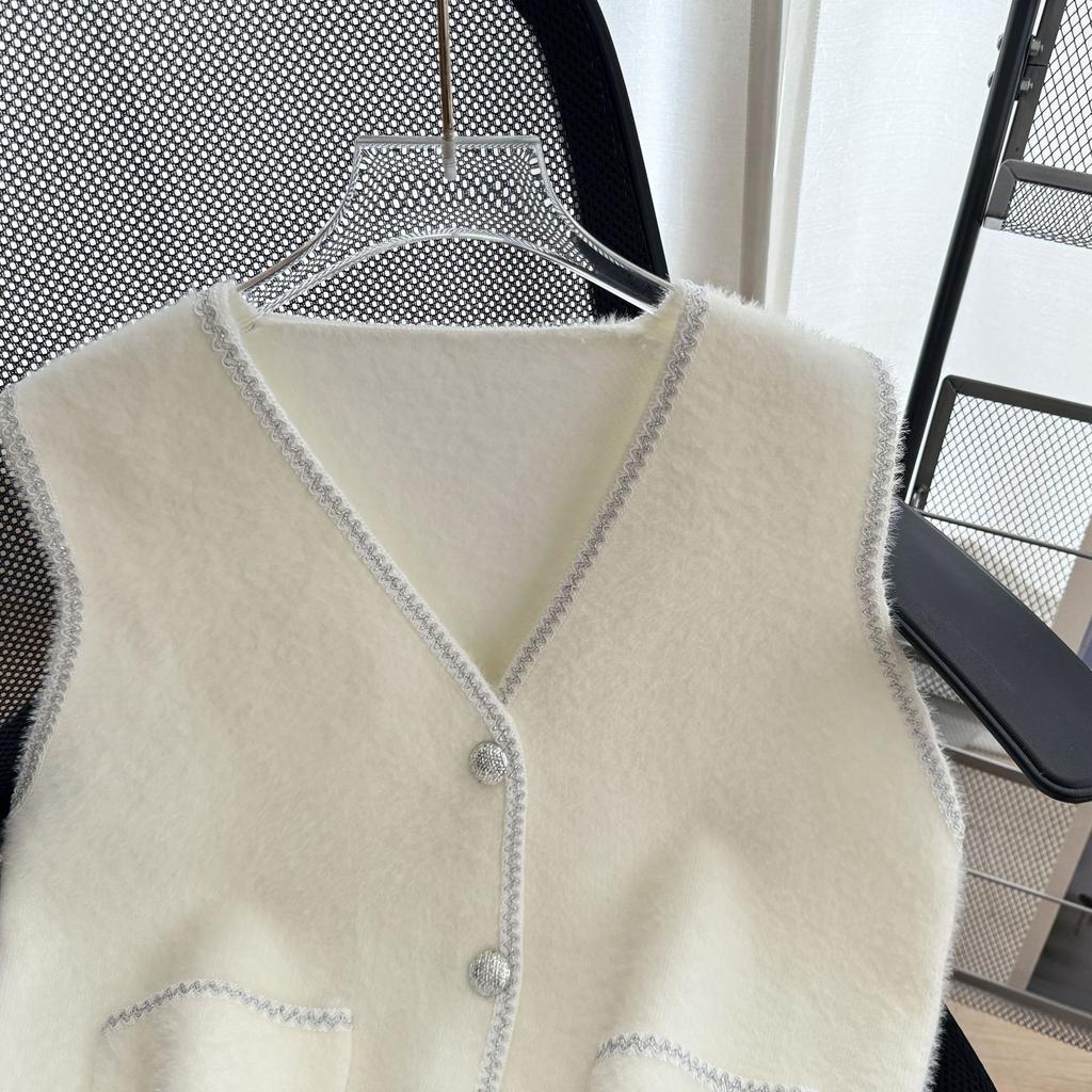 Women's Autumn and Winter Knitted Cardigan Casual Vest