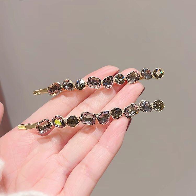 Retro Rhinestone Hair Clip: Versatile Fashion Accessory for Sideburns and Bangs