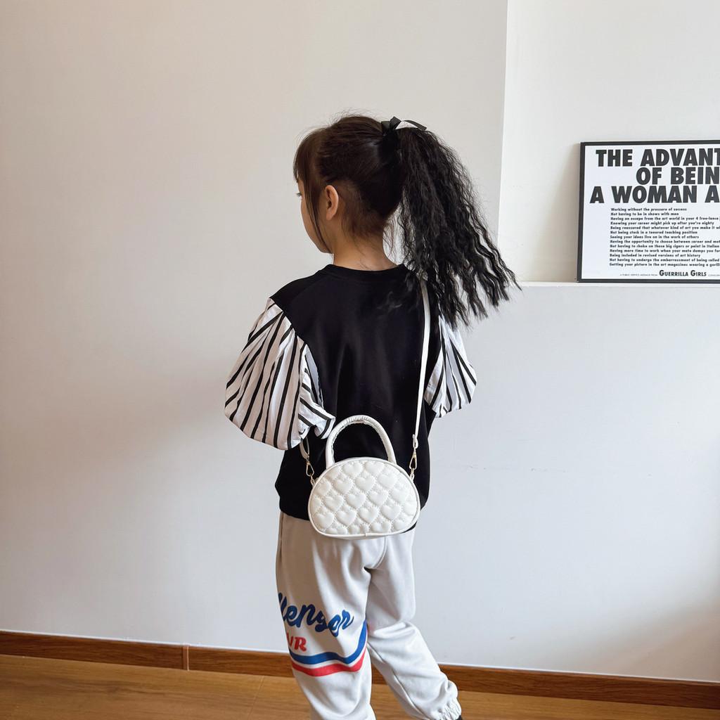 Childrens Cute Heart Embroidered Girls Pu Mini Bag With Breathable And Lightweight Design For Kindergarten Use