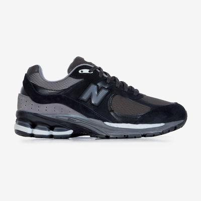 Sneakers New Balance Black 2002R