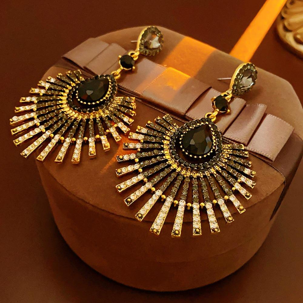 Light Luxury Tassel Dangle Earrings Exaggerated Vintage Earrings Rhinestone Peacock Earrings Women