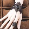 Bague Bracelet Dentelle Noire Décor Rose Femmes Pierre Artificielle Perle Artificielle Bague Chaîne de Main Accessoire Bijou