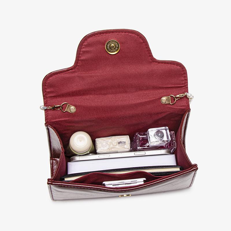 Wedding bag small bag female red envelope 2025 retro casual new bridesmaid bag handbag small bag red wedding bride