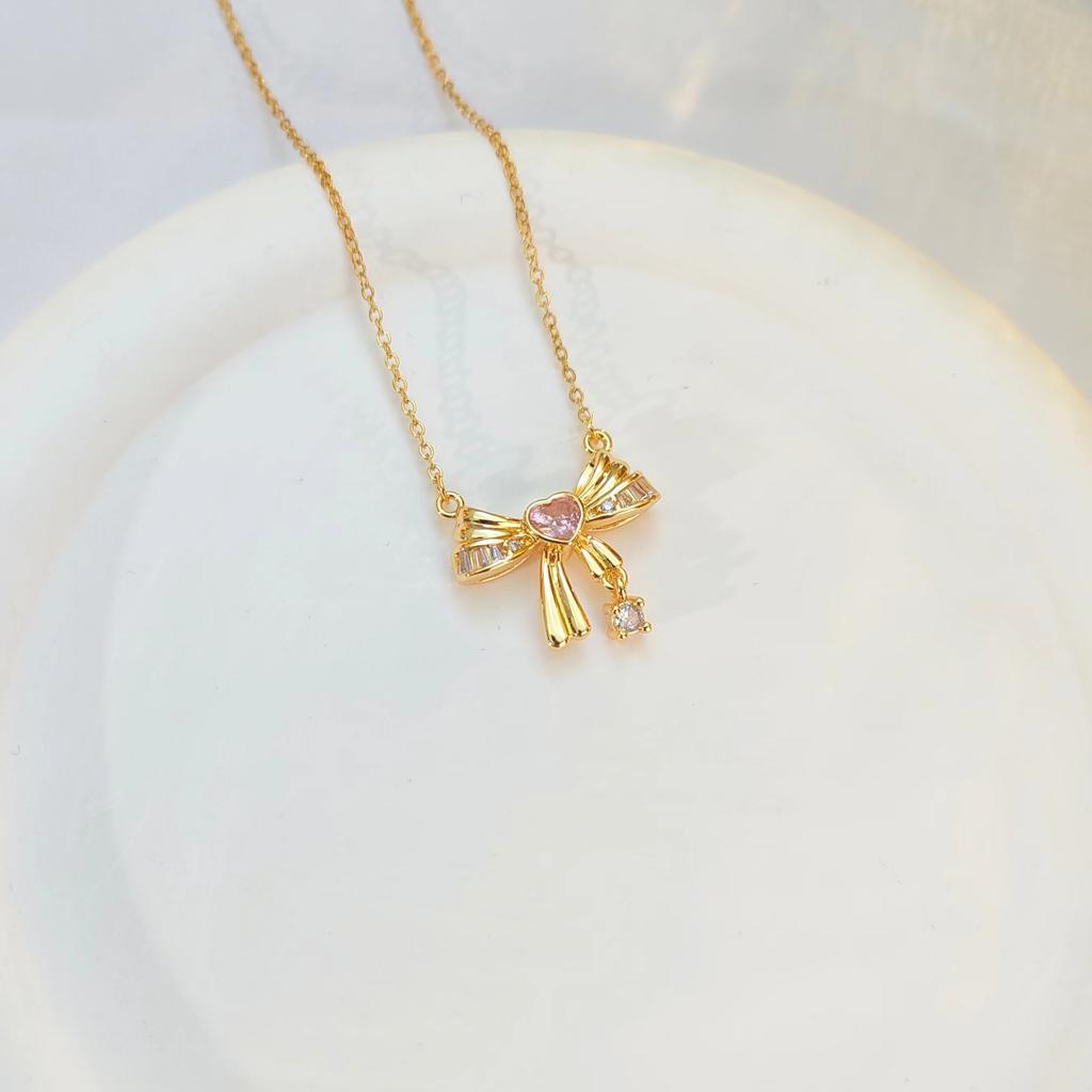 Love Bow Necklace Women'S Light Luxury Sweet Wind Heart-Shaped Zircon Pendant Collarbone Chain