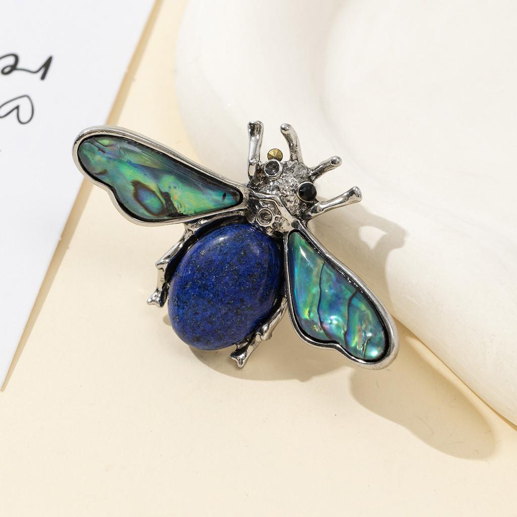 Fashion Brooch Pin With Shell And Stone For Elegant Clothing Accessory Gift