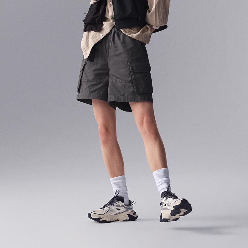 Li Ning CF Suo Solid Color Mid Waist Elastic Woven Casual Shorts Women Shorts AKSU714-2