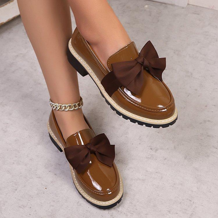 Damen Übergröße Britischer Stil Lackleder Loafers Neue Herbst Schleife Mittelhoch Blockabsatz Schuhe