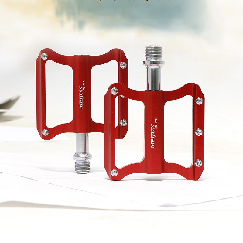 MEIJUN Ultralight MTB Bicycle Pedals Mountain Road Bike CNC Bearings Anti-Slip Nails Pedal Lightweight BMX Cycling Parts