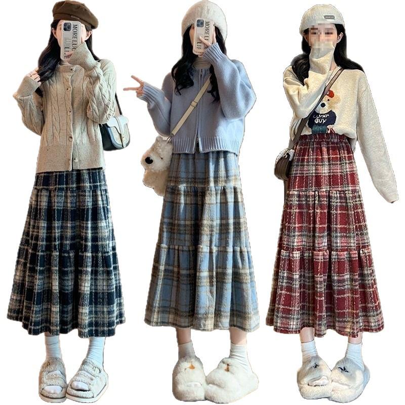 Retro Red Plaid Woolen Midi Skirt with Elastic Waist and Big Swing