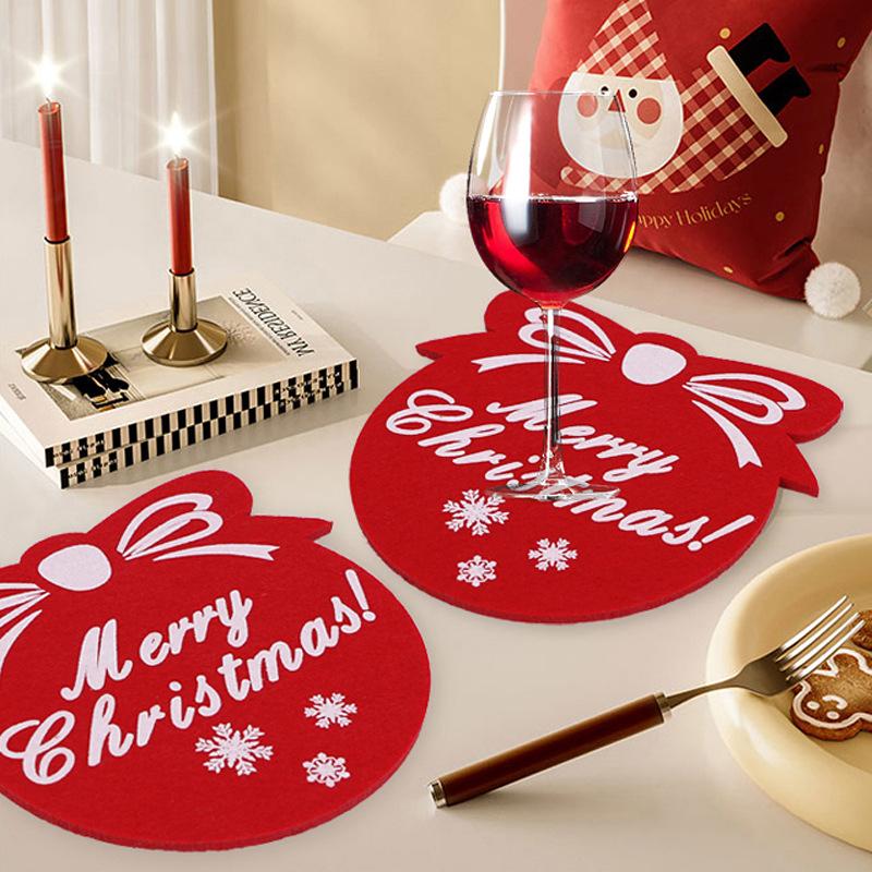 10PC Snowflake Printed Party Red Holiday Felt Coasters Table Decor Christmas Cup Mats Festive Absorbent Wool Beverage Decoration