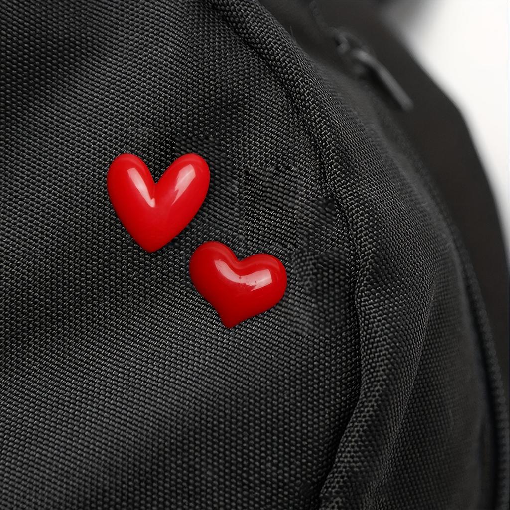 2pcs Red Love Brooch, Light and Cute Accessory, Can Be Used As Backpack and Clothing Accessory, Suitable for Daily Wear, Party