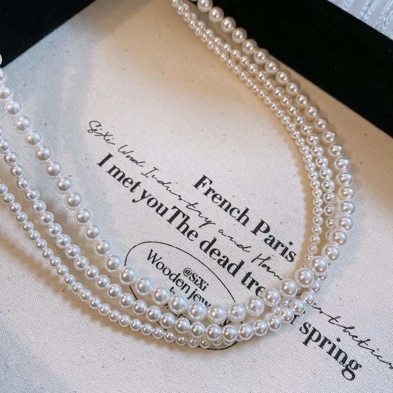 S925 Silver Mother-of-Pearl Pearl Necklace for Women - High-End, Lustrous, Round Beads On Clavicle Chain, Trendy Choker Design.
