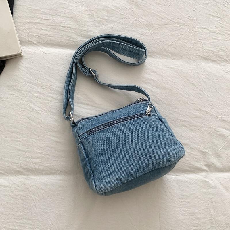 Retro Denim Crossbody Bag Multi Pocket Shoulder Purse with Star Decoration