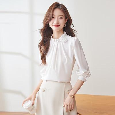 Elegante Damenbluse mit Stehkragen
