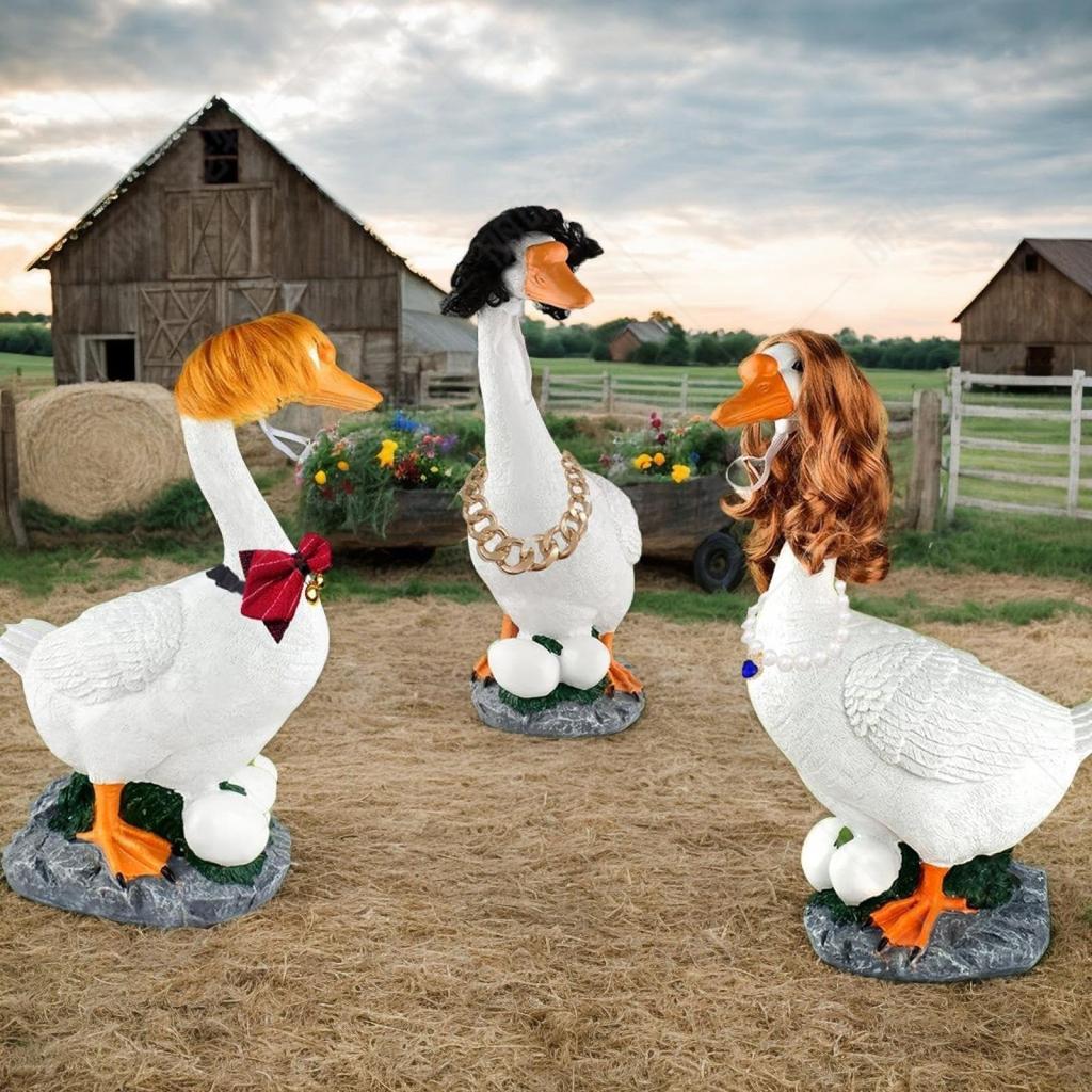 Pet Goose Wig Collar & Pearl Necklace Dress-up Set
