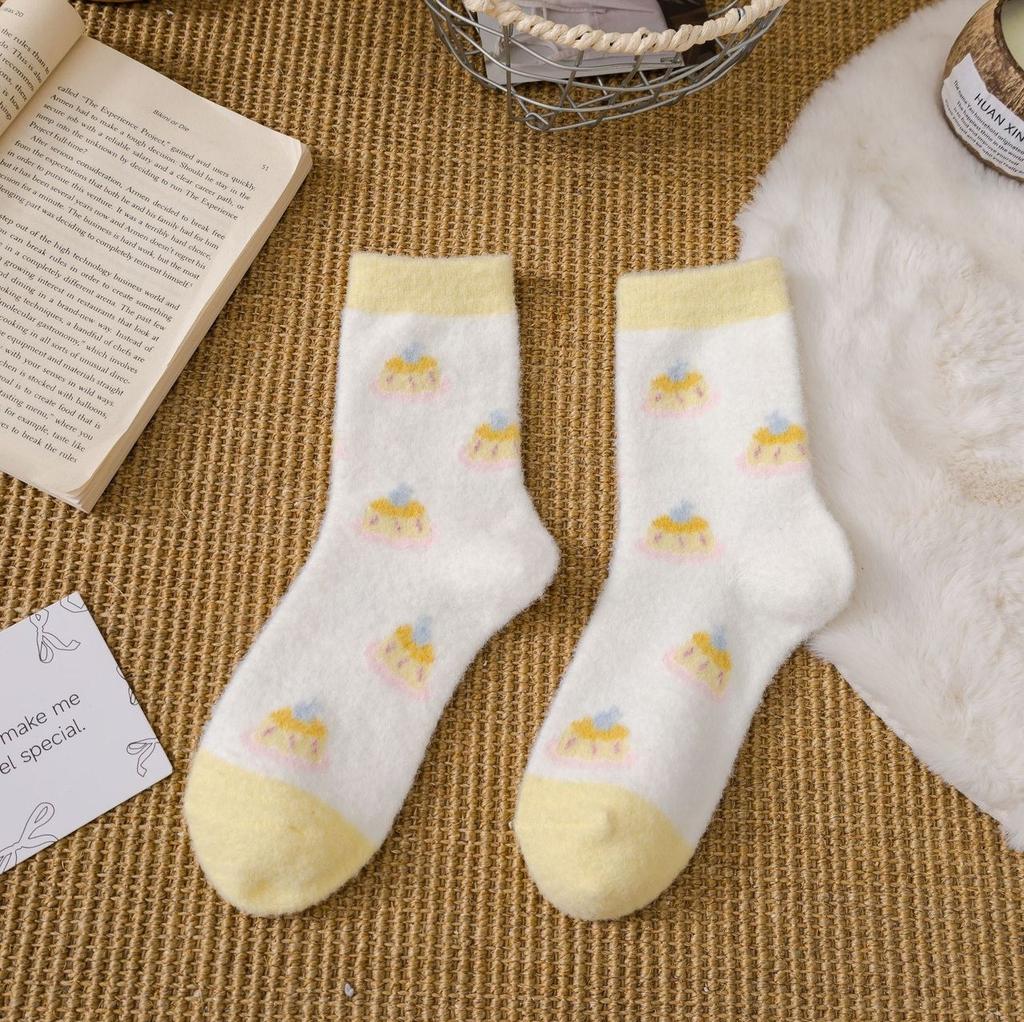Plush Socks Medium Tube Socks Butter Bear Cartoon Plush Thickened Warm Cute Sleep Socks