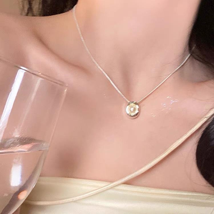 Shijia pearl necklace women's niche design sense fashion temperament collarbone chain neck chain sweater chain bead chain