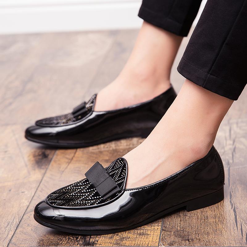 Fashion New British Men's charm Bowite Dress Oxford Shoes Luxury Male Black Moccasins Wedding Prom Sapato Social Masculino