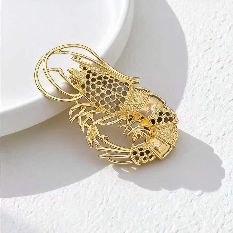 1Pcs Gold Color Retro Metal Embossed Butterfly Women'S Brooch Ocean Style Lobster Decoration Pins Party Wedding Jewelry