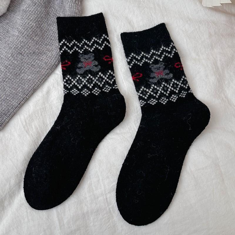 Retro Warm Socks for Women's Autumn and Winter, Bear Wool Socks, Wavy Cartoon Thickened Women's Socks