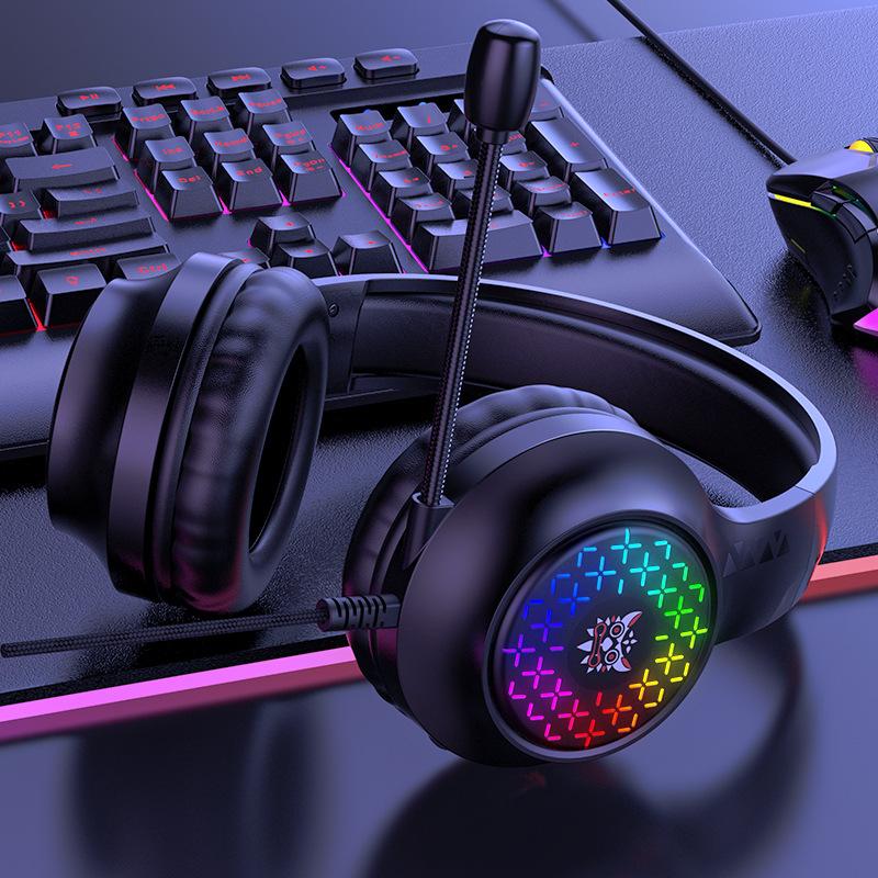 ONIKUMA 3,5 mm USB kabelová herní sluchátka 40 mm velká hnací jednotka Headset RGB HD mikrofon s redukcí šumu Kompatibilní s notebookem