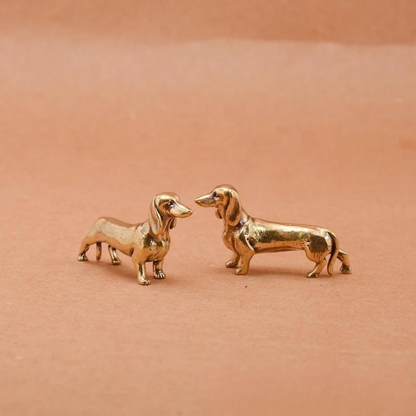Loyal Brass Dachshund Figurine Long-Body Short-Leg Dog Metal Statue Miniature Tabletop Ornament for Home Decor Crafts Gift