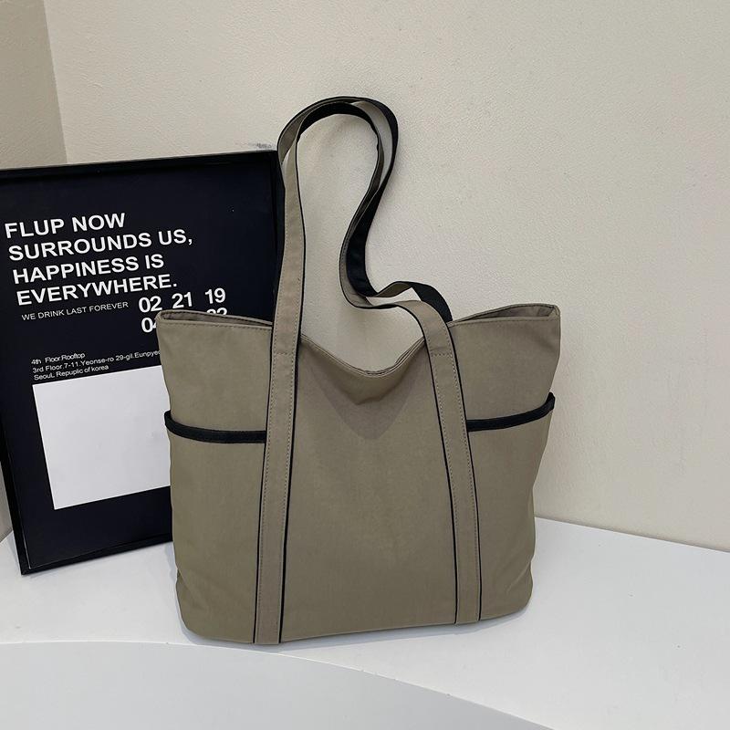Korean version of casual lazy style large-capacity underarm bag 2025 new simple nylon cloth tote bag versatile shoulder bag