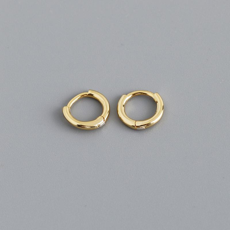 

WANTME 925 Silver Fashion Simple Huggies Ear Buckle Accessories Minimalist Charm Ear Hoop Earrings for Women Jewelry