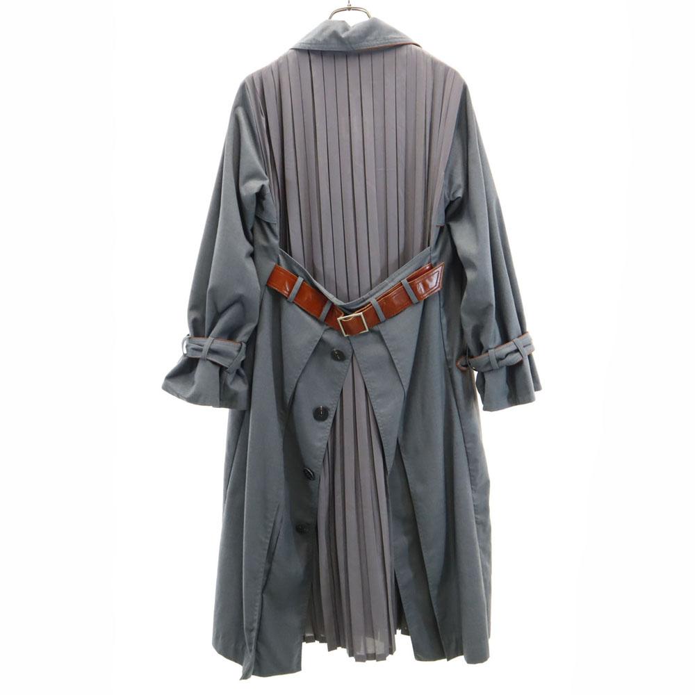 AMERI UNDRESSED Trenčkot s dlouhým rukávem, plisováním na zádech a páskem Šedý Dámský Použitý