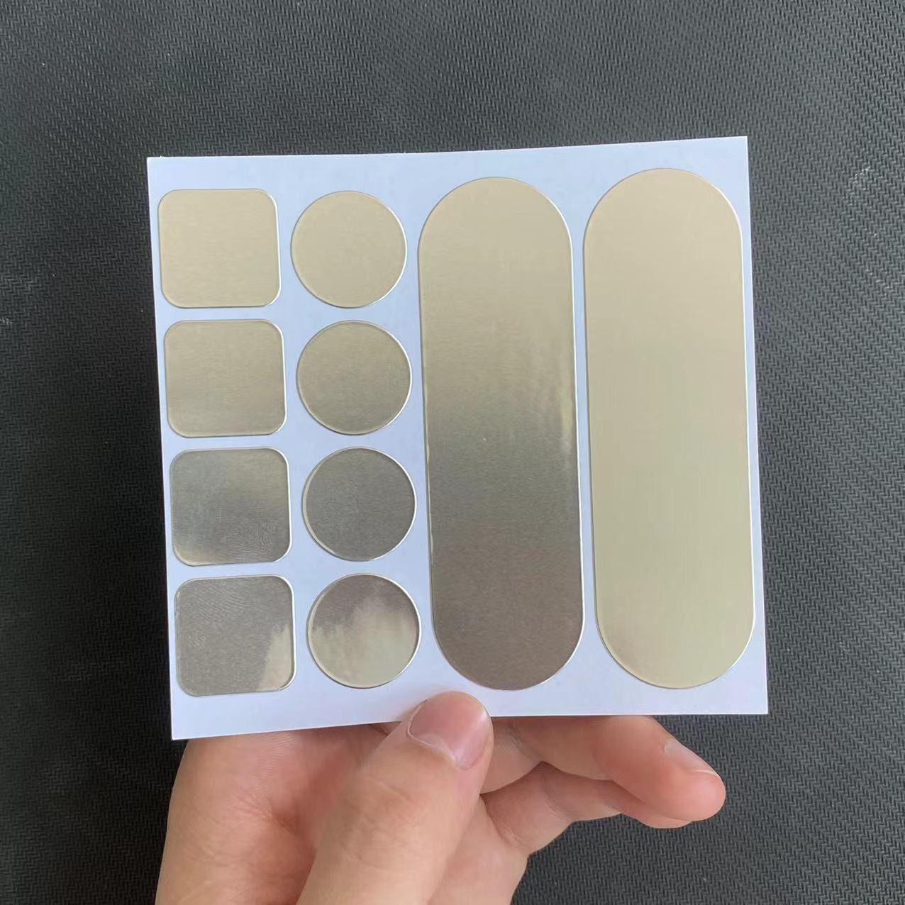 

Толстая высокоадгезивная алюминиевая фольгированная лента для заделки отверстий, термостойкая и водонепроницаемая