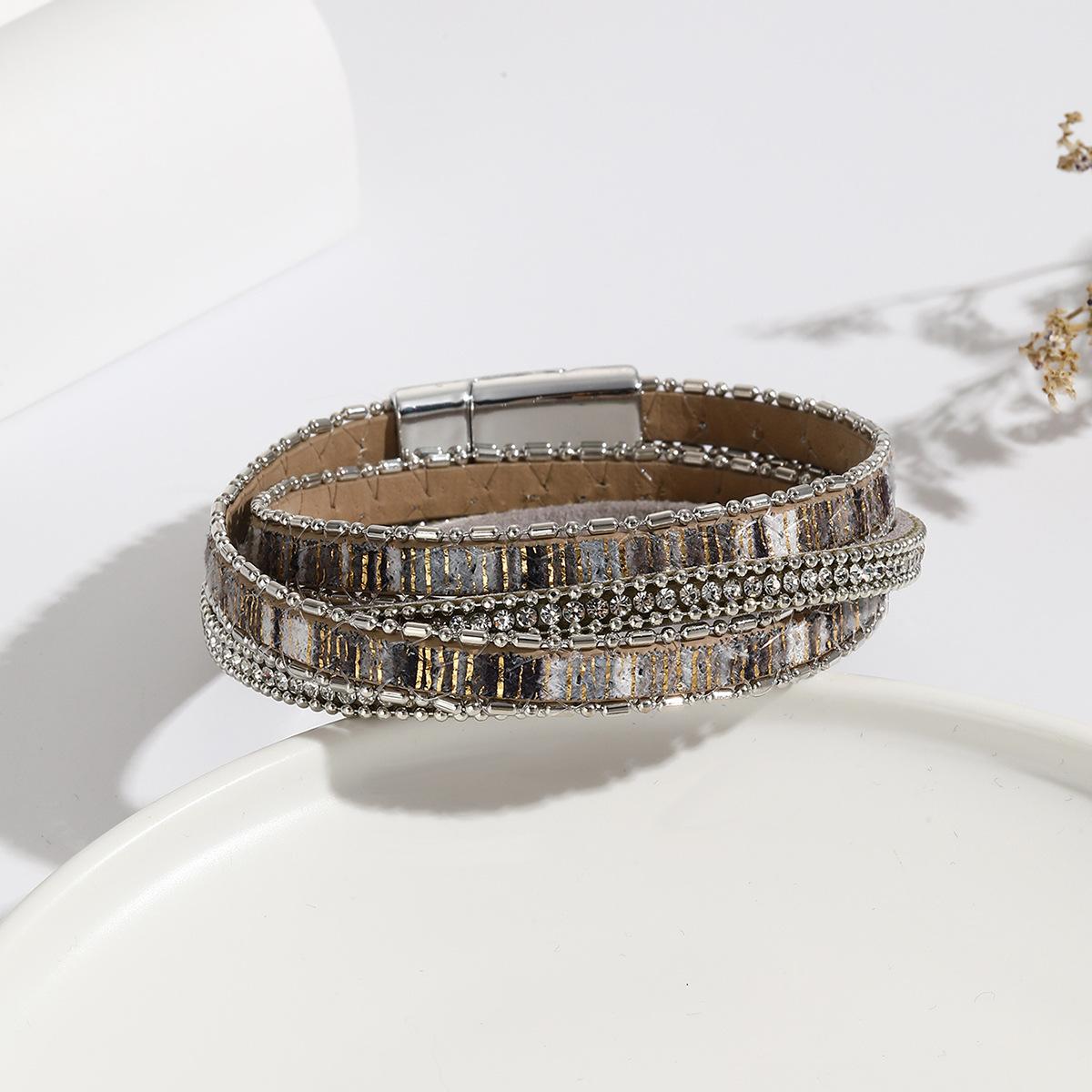 

Кожаные браслеты для женщин Crystal Vintage Boho Многослойные двойные обертывания Femme Jewelry Accessory