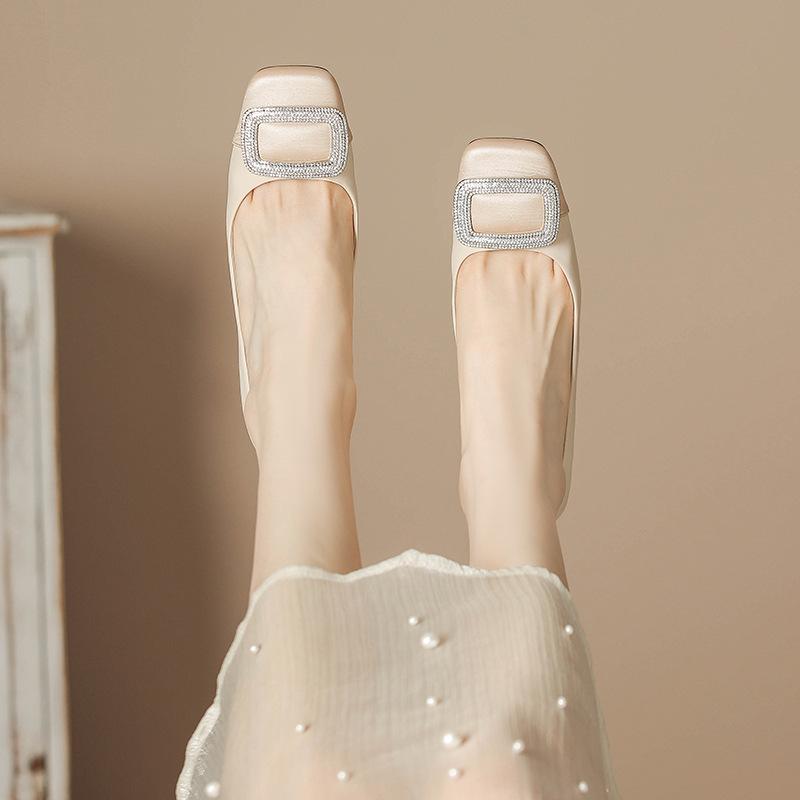 

H988-22 square head color matching high heels women s large rhinestone buckle decoration thick heel Internet celebrity women s shoes sheepskin insole 40