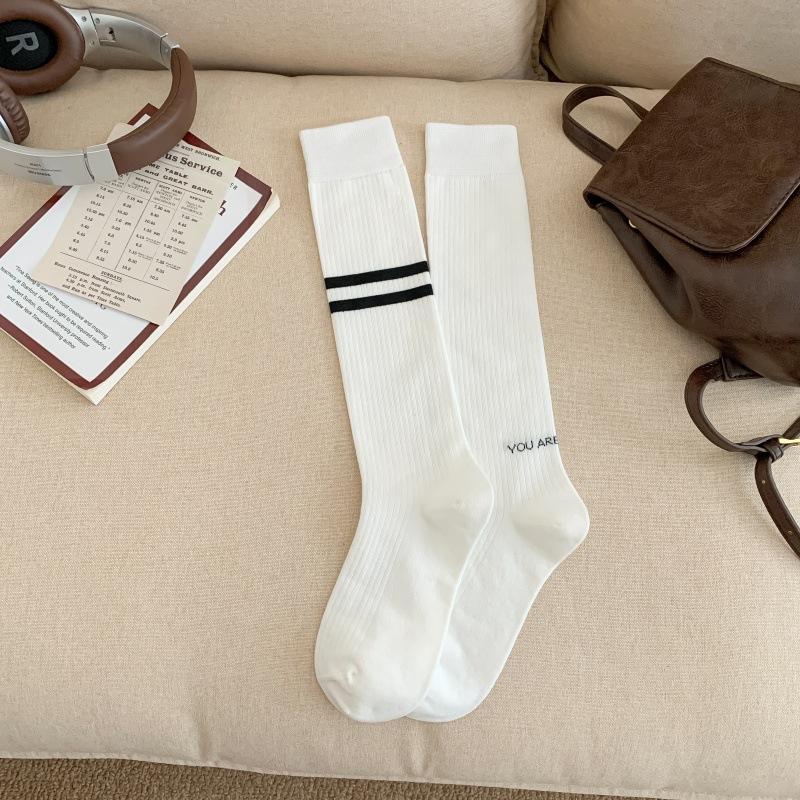 Women Stockings Bee Embroidery Long Socks Solid Color Black White Gray Stockings Knitted Cotton Knee Socks Women Stockings