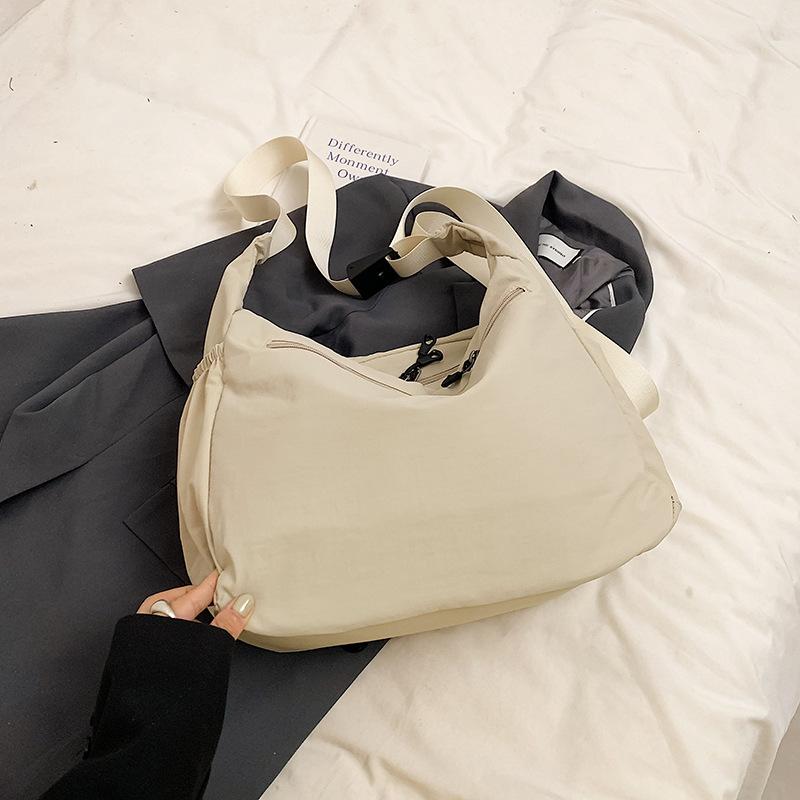 Japanese Waterproof Nylon Cloth Casual Shoulder Cloth Bag Female Design Sense Niche Retro Large Capacity Commuter Mailman Big Bag