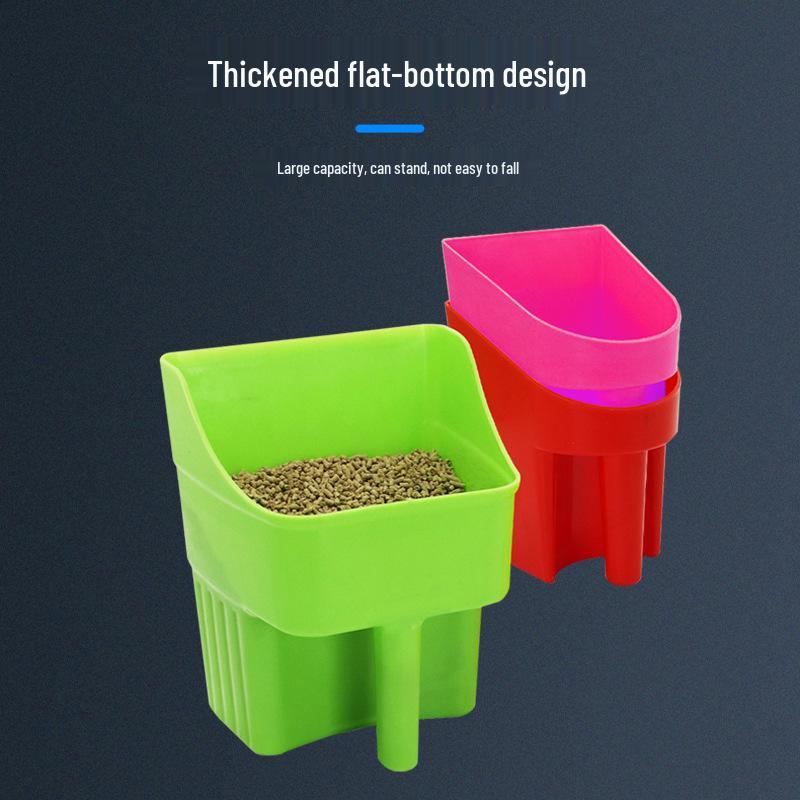 Durable Large Capacity Vertical Flat-Bottomed Livestock Feed Shovel