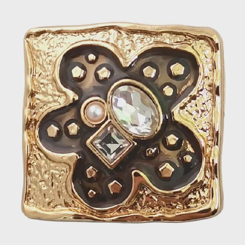Yi Sen Retro Square Wrinkled Button with Plum Blossom, Pearl, and Inlaid Diamond for Jacket and Coat Accessories