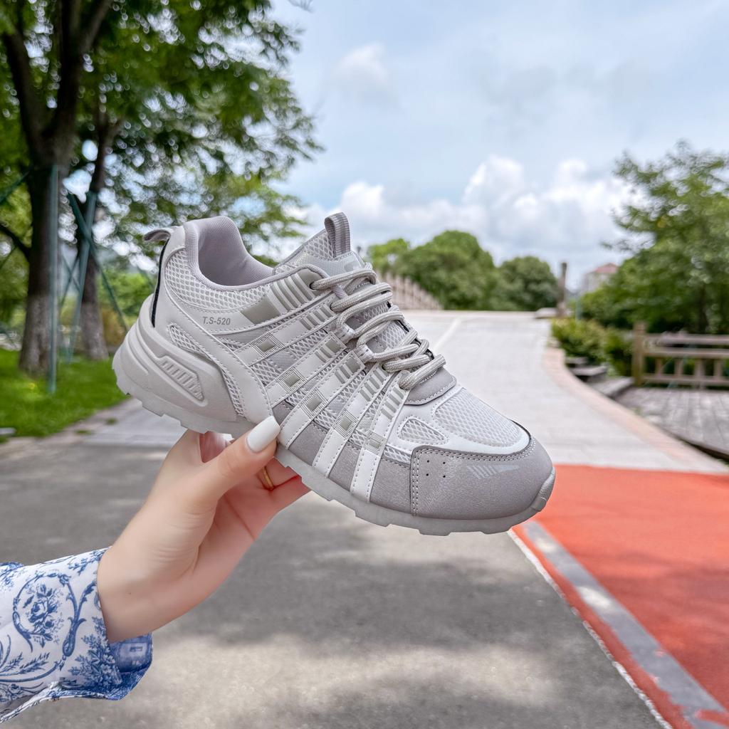 Nischen-explosive lässige Sportschuhe Mesh atmungsaktiv Retro super angesagt Outdoor-Bergsteigen dicksohlige Forrest Gump Dad-Schuhe Damen Herbst