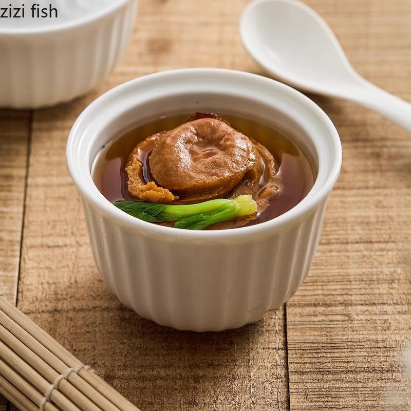 Čistě bílá keramická miska s víkem Kreativní polévková miska Miska na dušená vejce Dezertní misky Servírovací misky Hotelové speciální nádobí