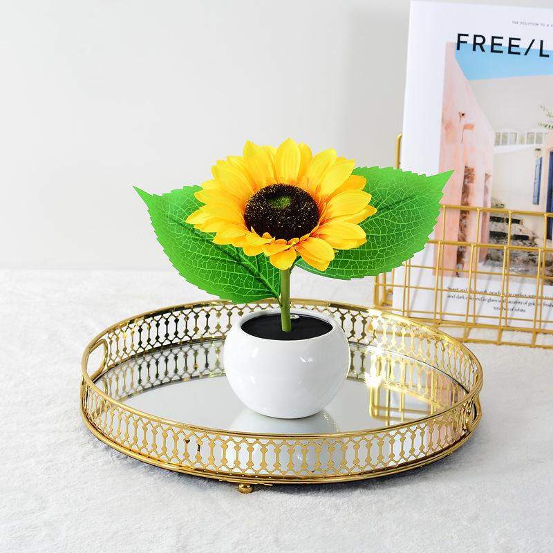 LED Sunflower Bedside Night Light: Indoor Touch-Charging Simulation Bouquet for a Warm Atmosphere