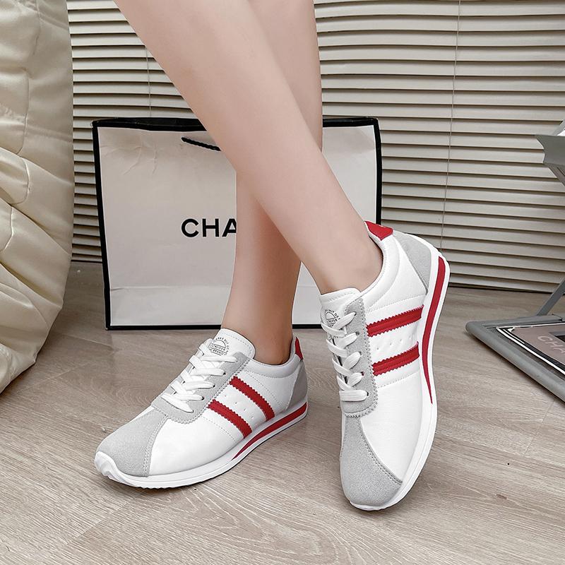 Fashion 2024 Autumn New Korean Version of All Casual Sports Shoes Soft Sole Not Tired Foot White Shoes Travel Shoes Women